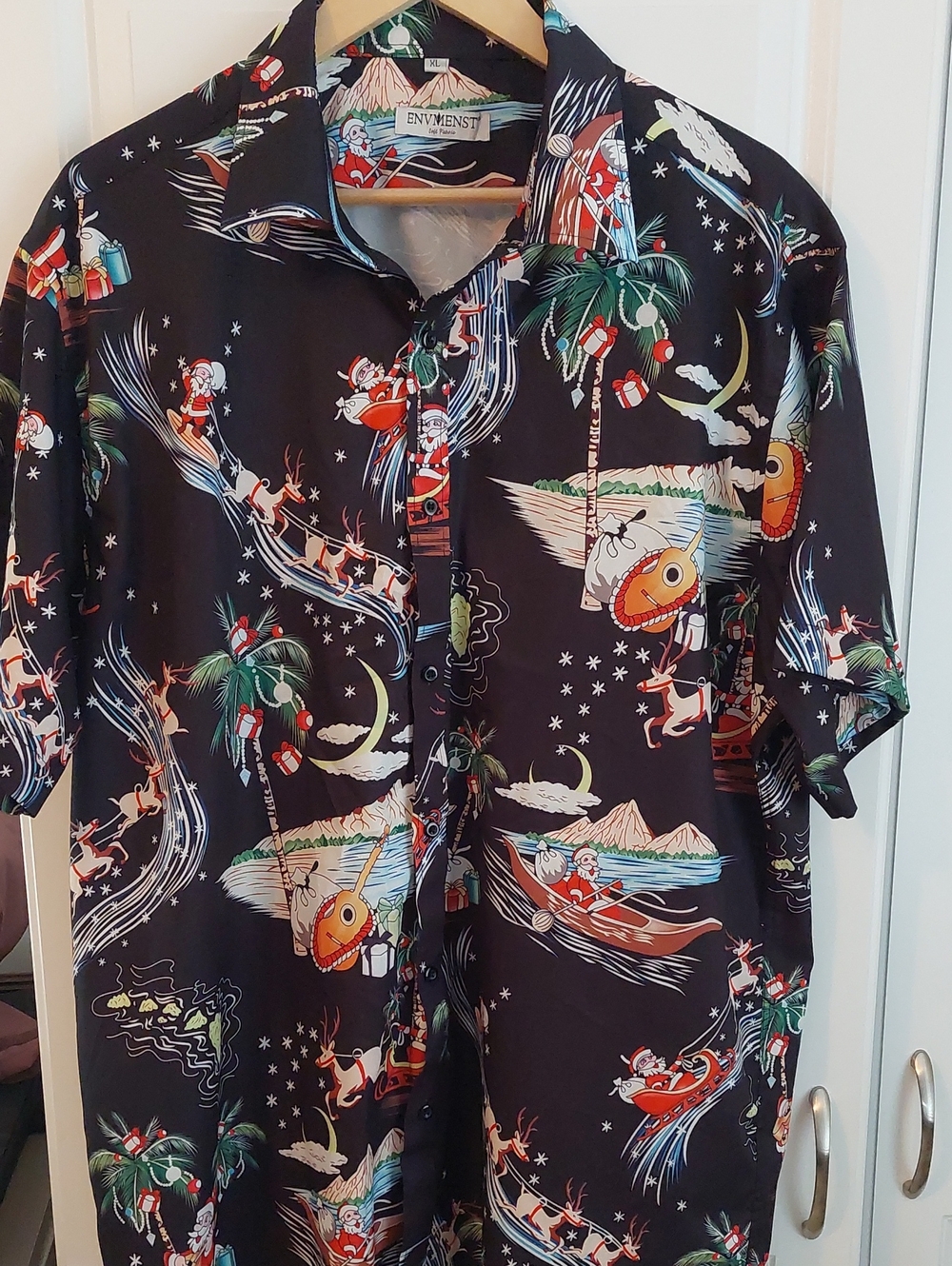 Envmenst Black Short-Sleeve Holiday Hawaiian Print Button Up Shirt